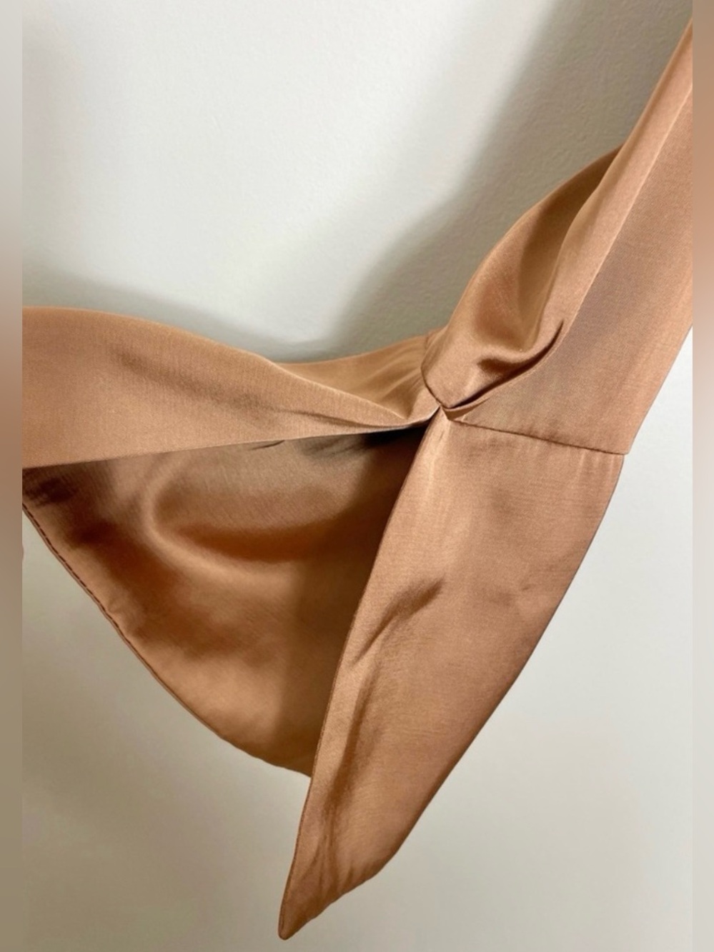 Abercrombie & Fitch Satin Brown
Dress